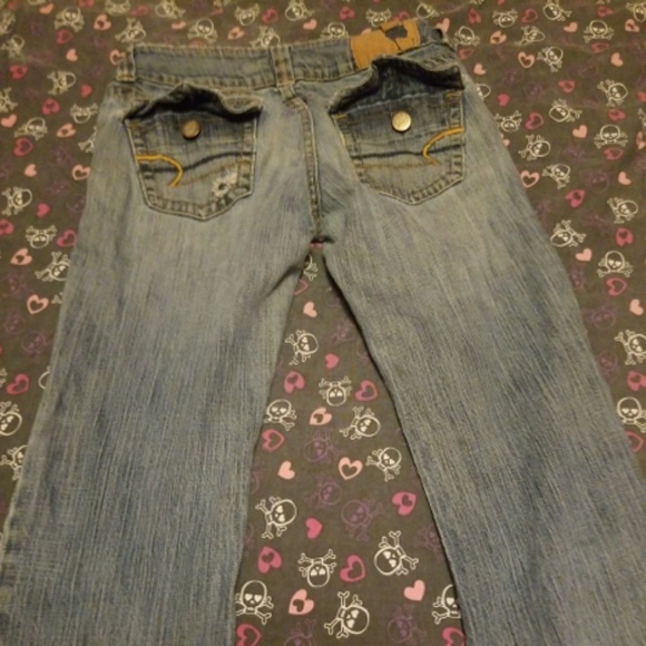 Blue jeans - Picture 2 of 2